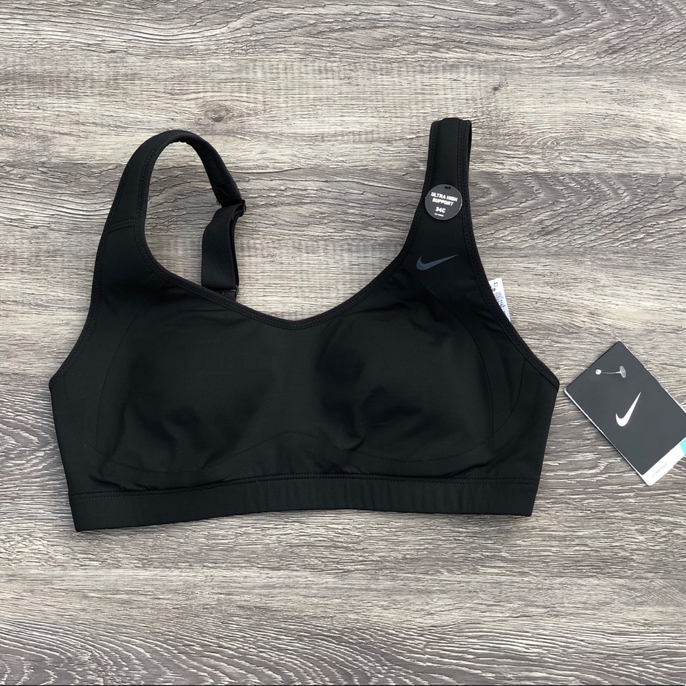NWT Nike Ultra High Support Training Bra 34C
